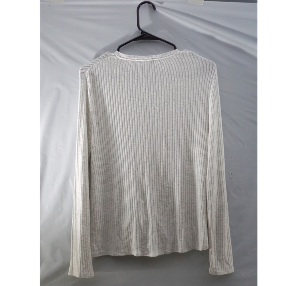 A New Day Hem Tie Top - Picture 2 of 5